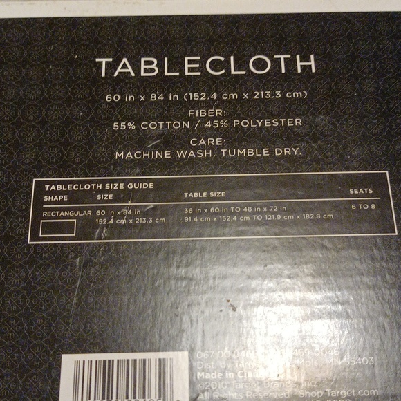 Tablecloth - Picture 4 of 4